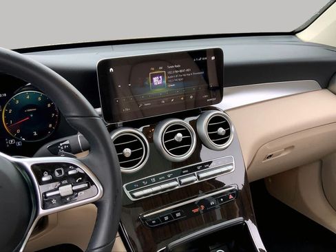 Certified 2021 Mercedes-Benz GLC 300 image 7