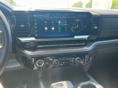 Certified 2024 Chevrolet Silverado 1500 LT Trail Boss AWD/4WD image 11