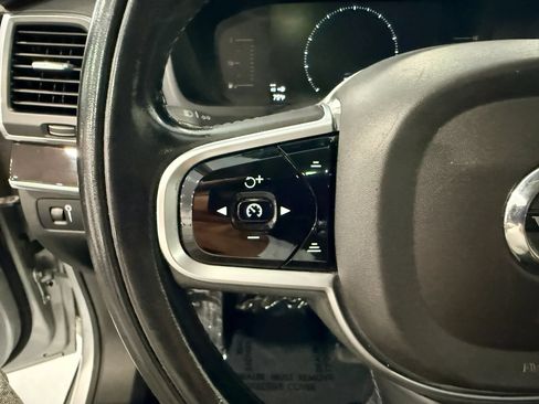 Used 2019 Volvo XC90 T5 Momentum FWD image 29