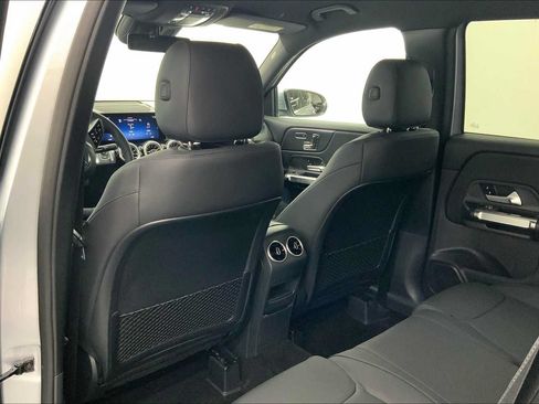 Used 2026 Mercedes-Benz GLB 250 image 17