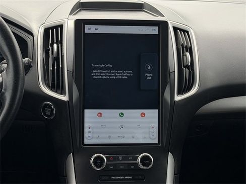 Used 2024 Ford Edge SEL image 15