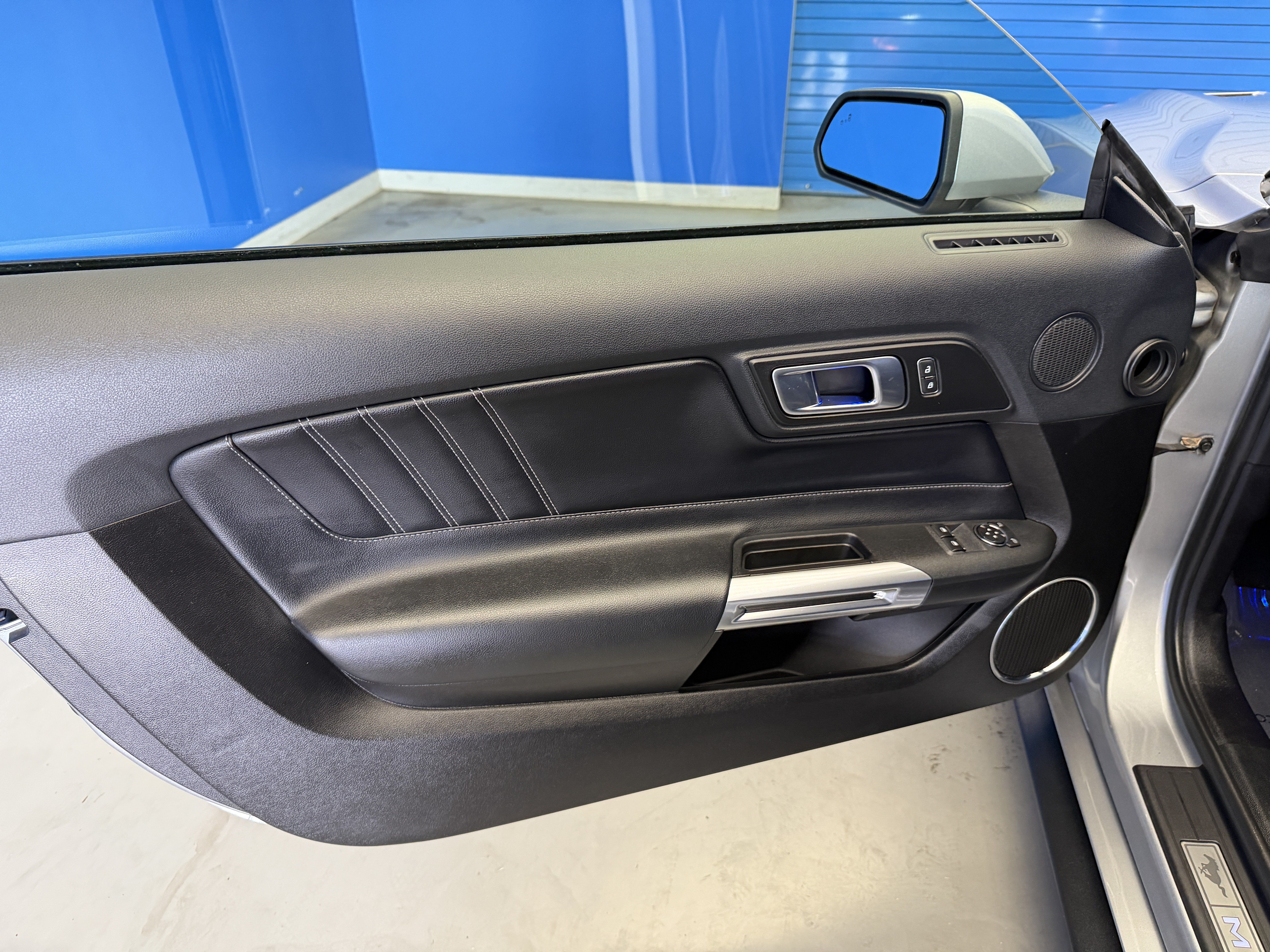 Used 2021 Ford Mustang GT Premium RWD image 9