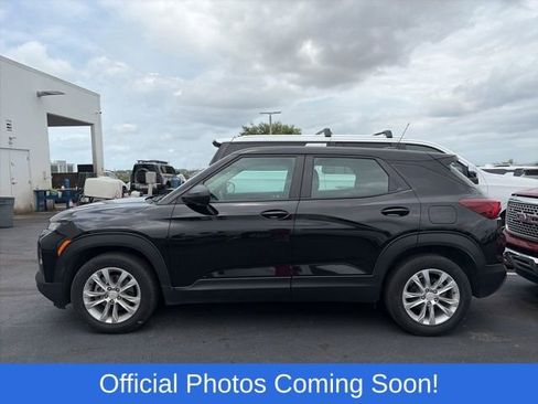 Used 2023 Chevrolet TrailBlazer LS FWD image 4
