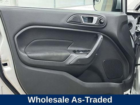 Used 2015 Ford Fiesta SE FWD image 14