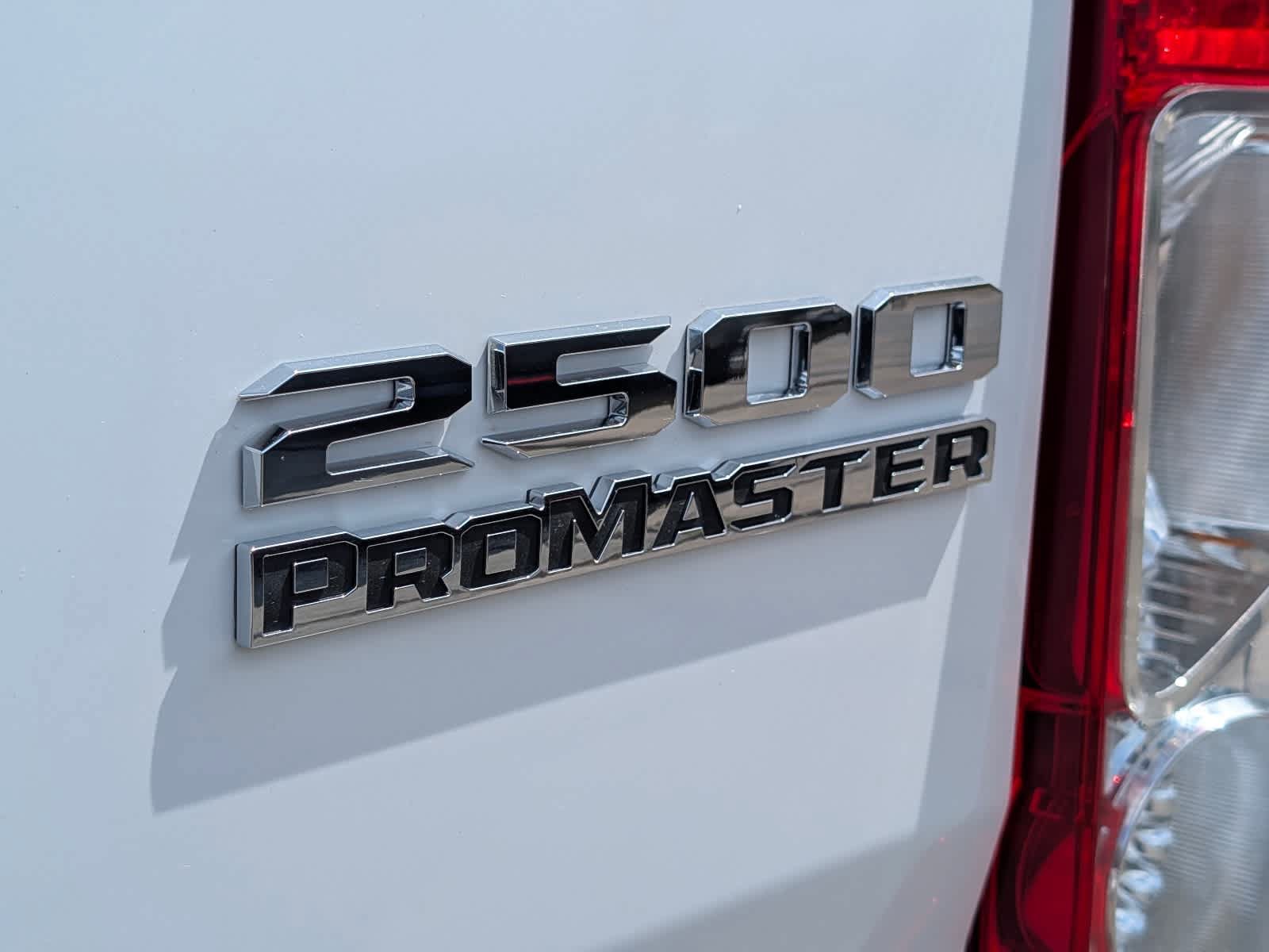 Used 2025 RAM ProMaster 2500 w/ U-Haul Equipment Group FWD image 15