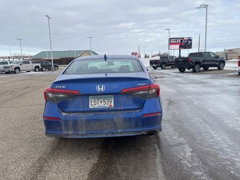 Used 2024 Honda Civic Sport image 4