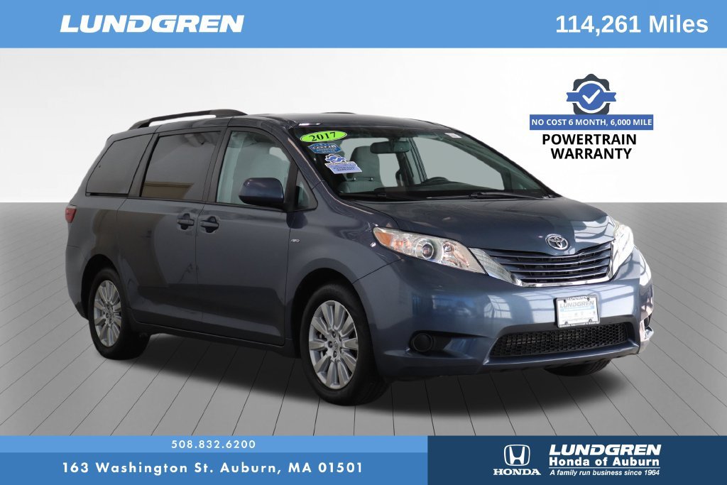 Used 2017 Toyota Sienna LE AWD/4WD image 1