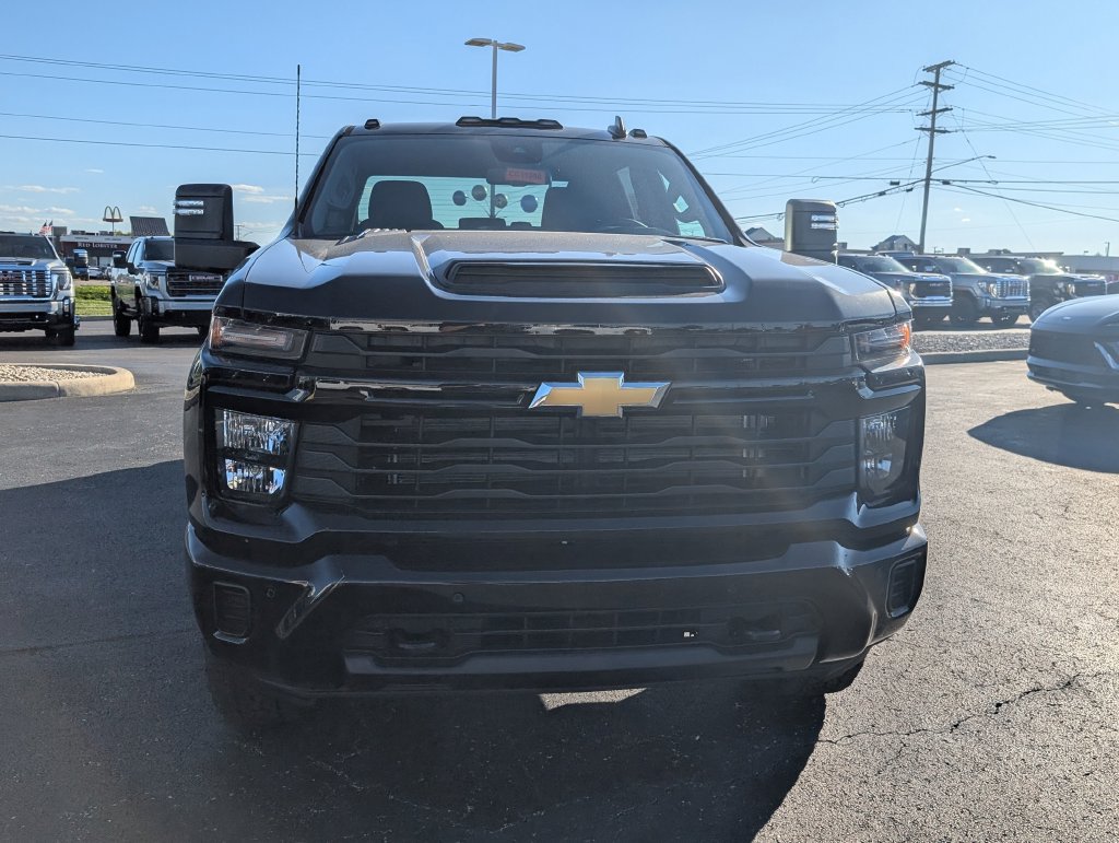 New 2026 Chevrolet Silverado 2500 Custom AWD/4WD image 2