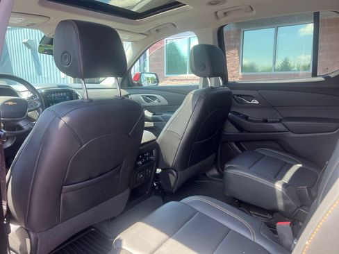 Used 2019 Chevrolet Traverse LT w/ LT Premium Package AWD/4WD image 23