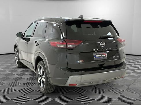Used 2024 Nissan Rogue SL w/ SL Premium Package AWD/4WD image 3