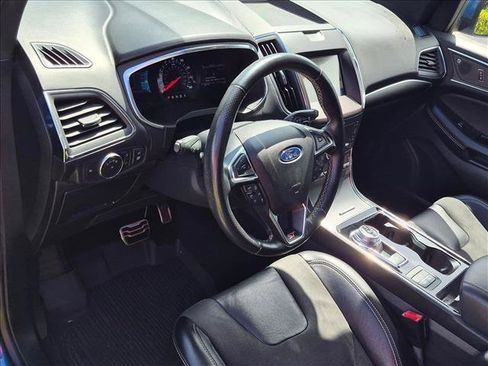 Used 2020 Ford Edge ST w/ Equipment Group 401A AWD/4WD image 2