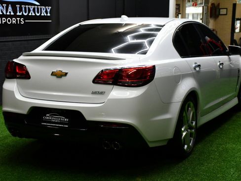 Used 2016 Chevrolet SS RWD image 8
