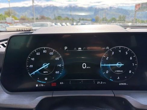 Certified 2025 Kia Telluride SX Prestige X-Line AWD/4WD image 14
