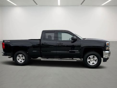 Used 2017 Chevrolet Silverado 1500 LT w/ All Star Edition AWD/4WD image 5