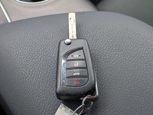 Used 2022 Toyota Camry LE FWD image 40