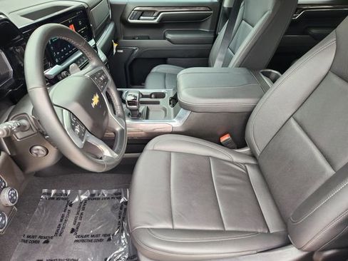 Used 2024 Chevrolet Silverado 1500 LTZ w/ LTZ Convenience Package II RWD image 4