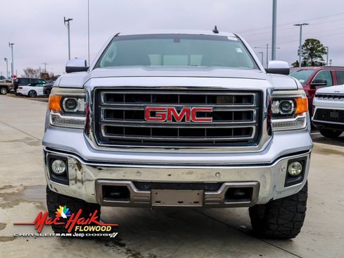 Used 2015 GMC Sierra 1500 SLT w/ SLT Crew Cab Value Package image 4