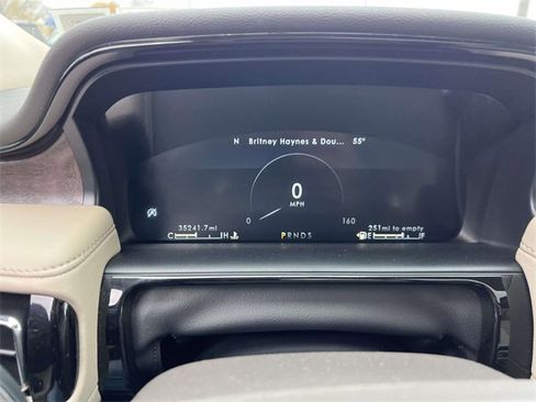 Used 2023 Lincoln Nautilus Reserve image 24