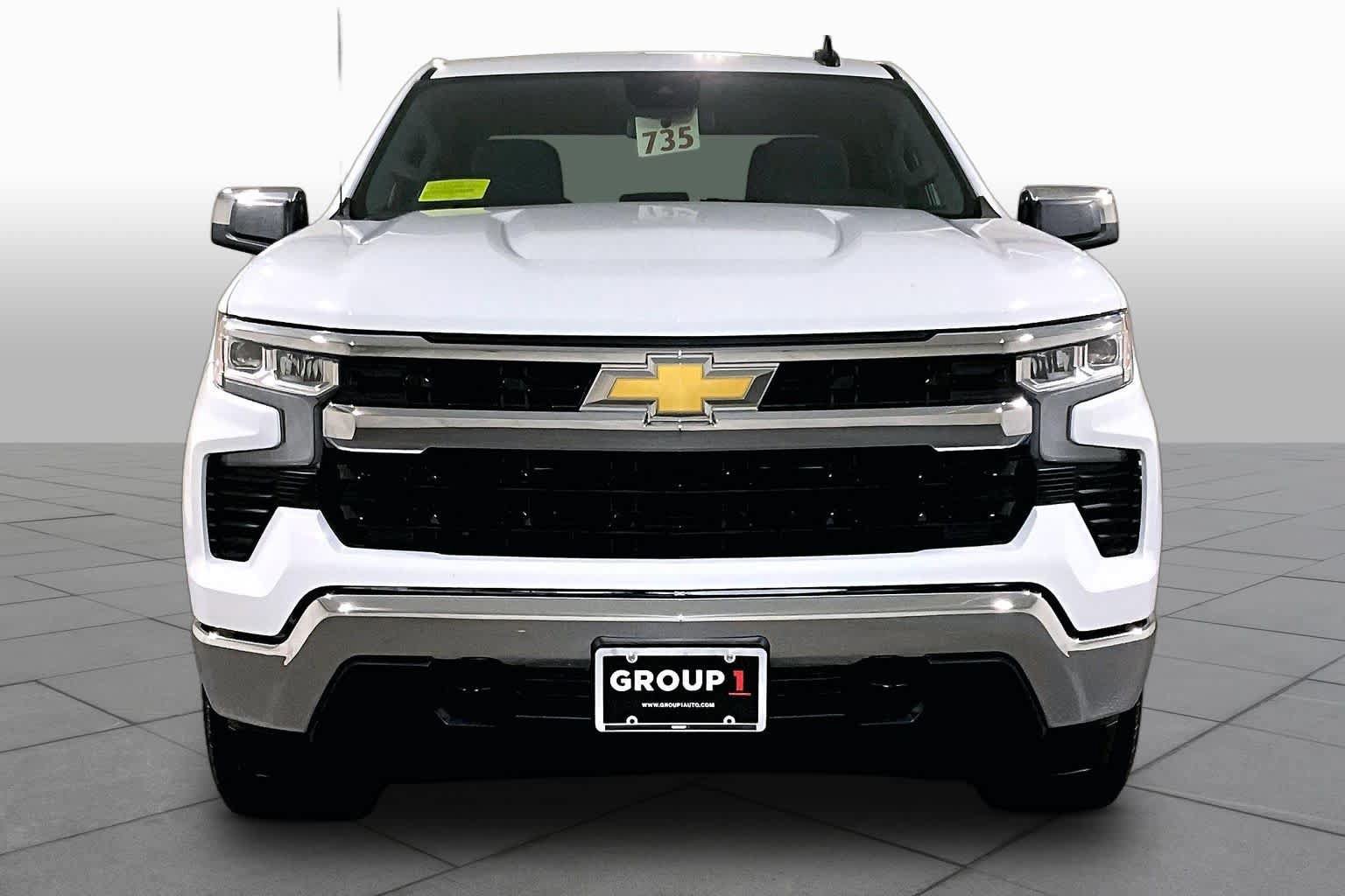 Used 2023 Chevrolet Silverado 1500 LT AWD/4WD image 3
