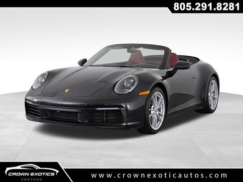 Used 2024 Porsche 911 Carrera RWD image 3