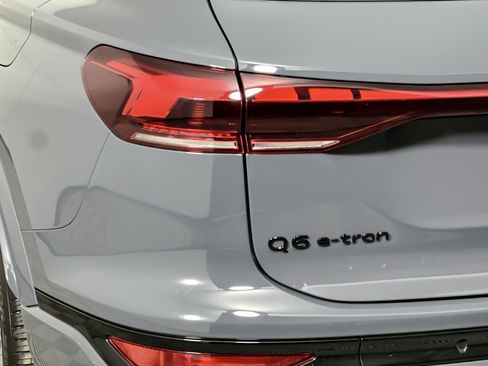 New 2027 Audi Q6 e-tron Premium Plus AWD/4WD image 27