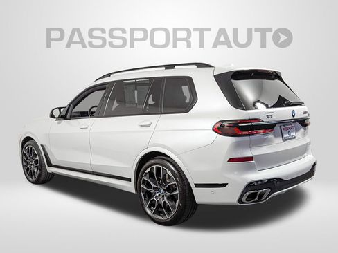 Certified 2024 BMW X7 M60i w/ Executive Package image 3