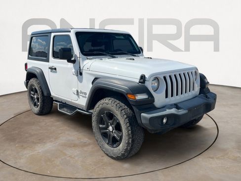 Used 2020 Jeep Wrangler Sport AWD/4WD image 3