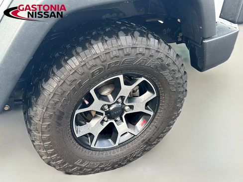 Used 2018 Jeep Wrangler Unlimited Sport S AWD/4WD image 33