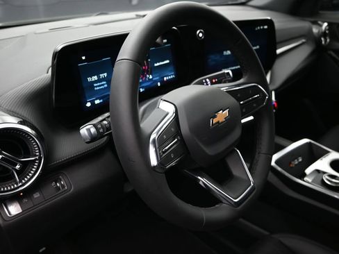 New 2026 Chevrolet Equinox LT w/ Convenience Package II image 12