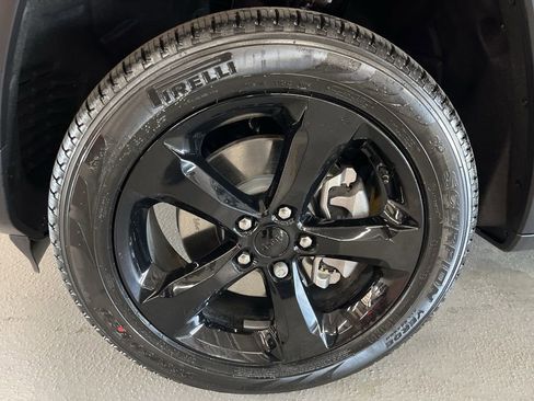New 2026 Jeep Grand Cherokee L Limited AWD/4WD image 7