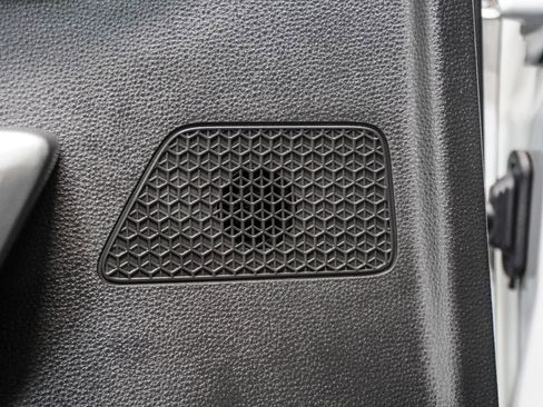 Used 2025 Toyota Sequoia Capstone AWD/4WD image 11