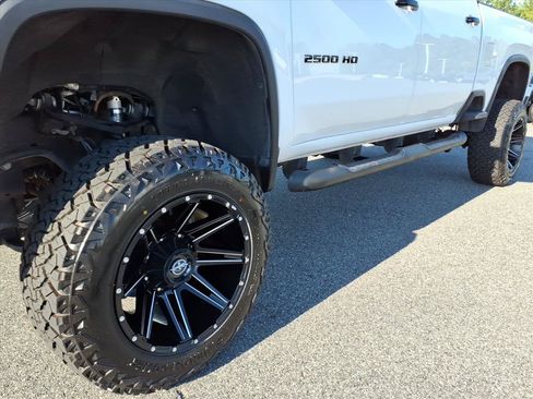 Used 2023 Chevrolet Silverado 2500 LTZ w/ LTZ Plus Package AWD/4WD image 9