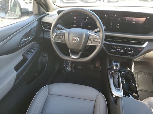 Used 2025 Buick Envista Avenir image 12