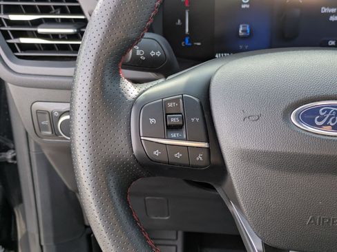 Used 2024 Ford Escape ST-Line image 16