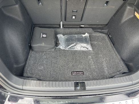 Certified 2023 Volkswagen Taos SE w/ Panoramic Sunroof Package FWD image 30