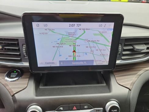 Used 2020 Ford Explorer Limited w/ Hybrid Equipment Group 310A image 32