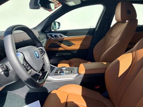 Used 2025 BMW i4 eDrive40 w/ Premium Package image 11