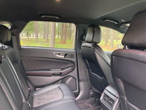 Used 2024 Ford Edge ST-Line image 24