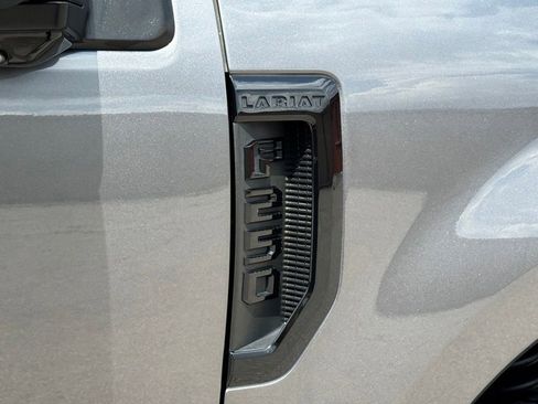 Used 2021 Ford F250 Lariat AWD/4WD image 11