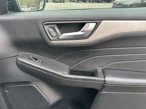 Used 2021 Ford Escape SEL w/ Technology Package image 34