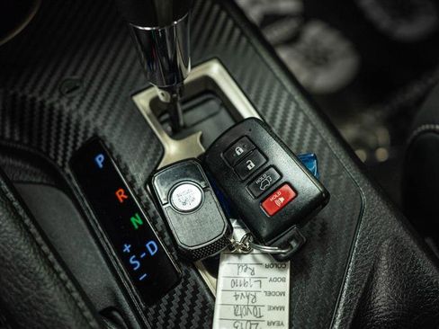 Used 2013 Toyota RAV4 Limited image 25