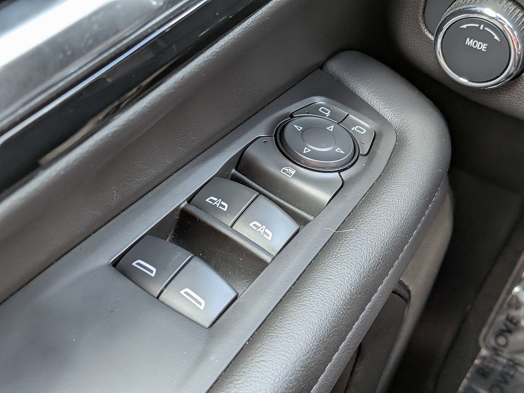 Certified 2025 Chevrolet Suburban LS AWD/4WD image 47