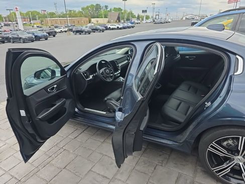 Used 2022 Volvo S60 B5 Inscription AWD/4WD image 6