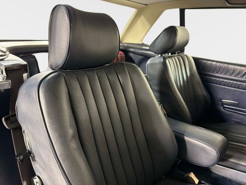 Used 1987 Mercedes-Benz 560 SL image 24