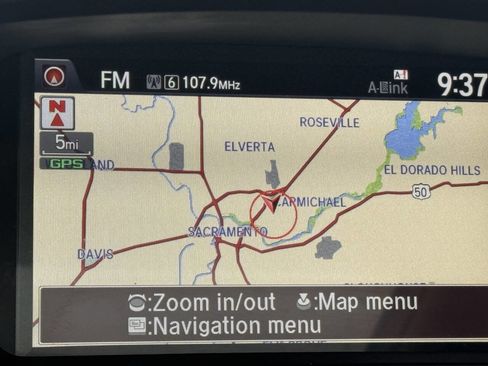 Used 2016 Acura TLX w/ Technology Package image 9