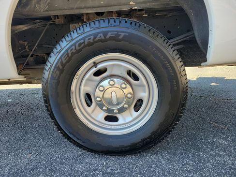 Used 2013 Ford F250 XL w/ PWR Equipment Group image 22