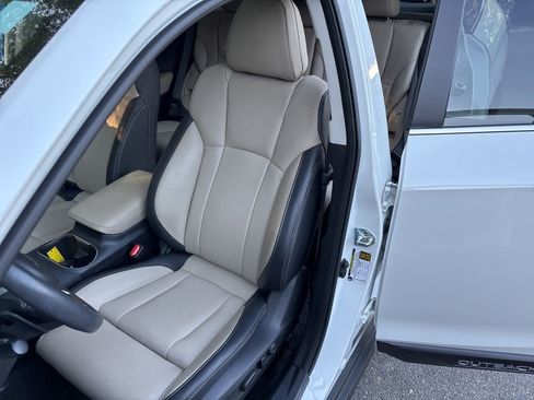 Used 2024 Subaru Outback Limited XT image 3