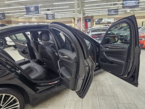 Used 2018 BMW 530i image 16