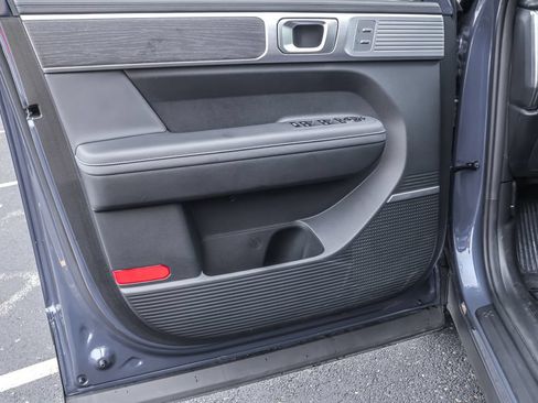 Certified 2026 Hyundai Santa Fe Limited AWD/4WD image 27