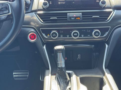 Used 2020 Honda Accord Sport image 15